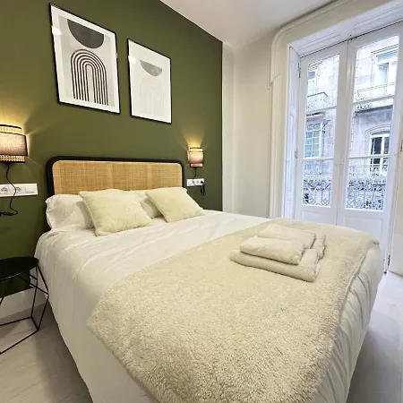 Velazquez 34, Con Parking Gratis By Ybh * Vigo